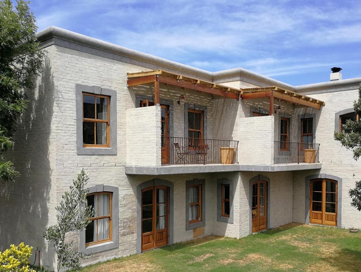 Bakovenbay Luxury Suites Cape Town Exterior photo